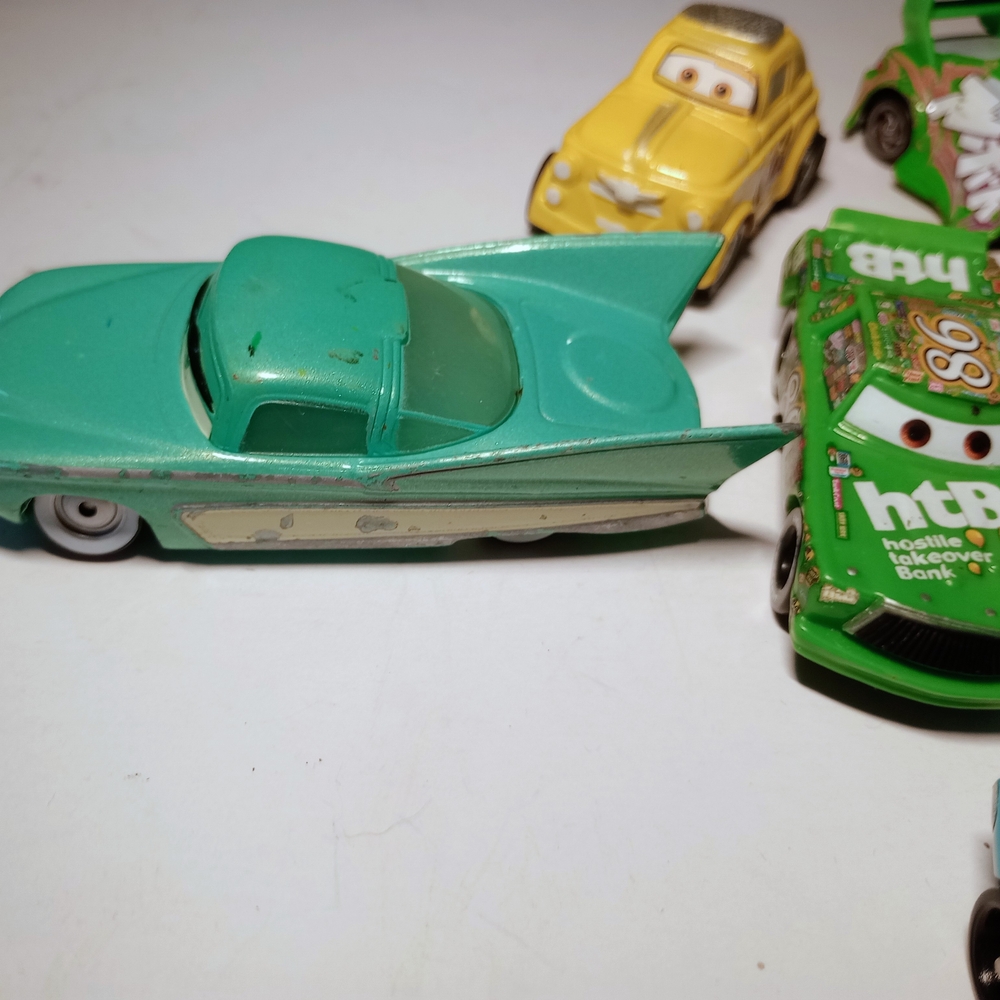 Colorful Toy Car Set - Picture 5 of 8
